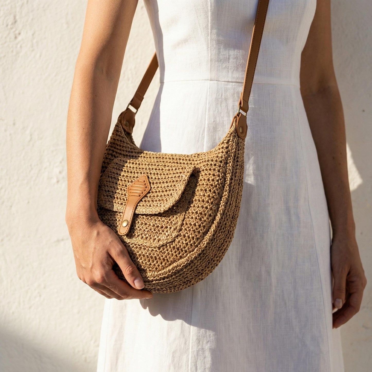 Woven Straw Shoulder Bag with Zipper Pocket, Brown Knit Finish